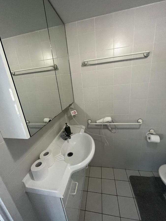 Private Room With Ensuite In The Cbd Camberra Exterior foto